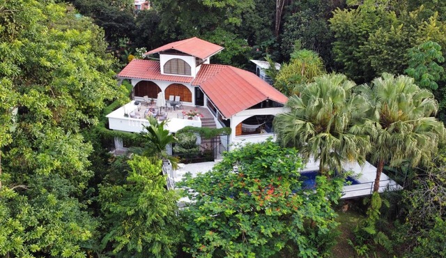 Privacy, Elegance, Security, Private Pool & Nature Reserve in Quepos