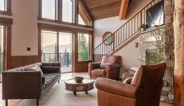 Private 20 acre family retreat that sits right above the stunning Ashley Lake