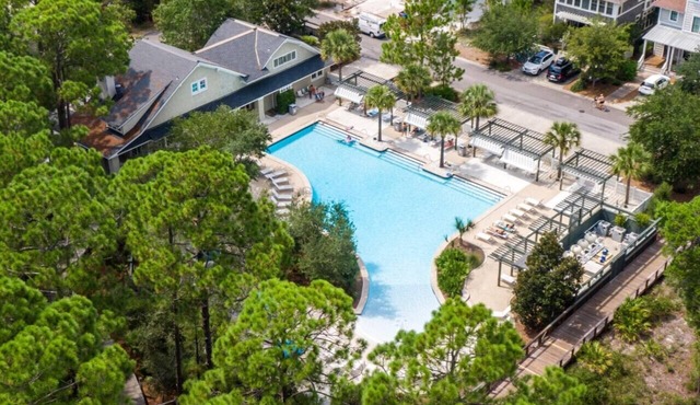 PRIVATE BEACH ACCESS! in Watersound