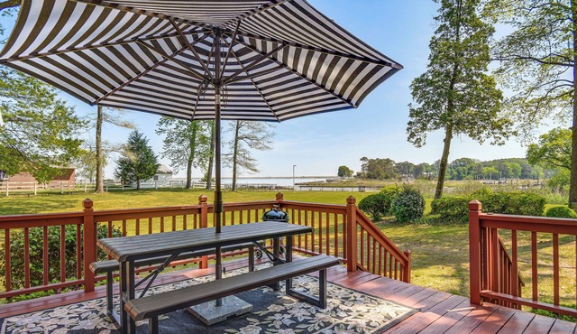 Private Pier + Game Room: Waterfront Suffolk Home