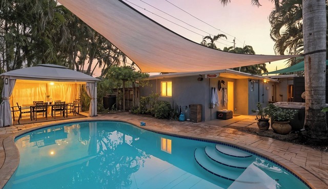 Private Pool, Sunny Beachside Retreat Near Las Olas | Near World Cup 2026
