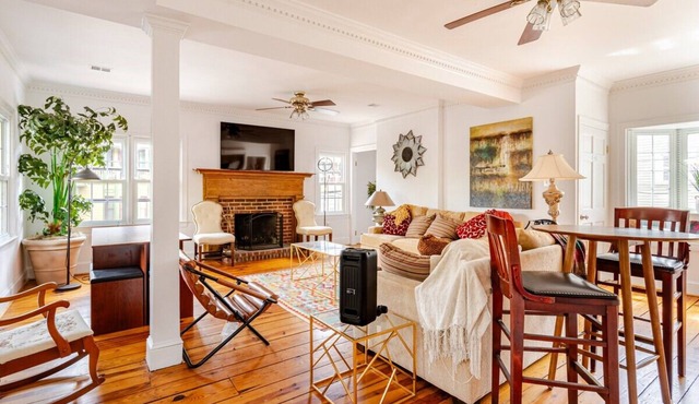 Rare 3-Bedroom Private Hideout @ Historic Occoquan, Short Drive to Washington DC