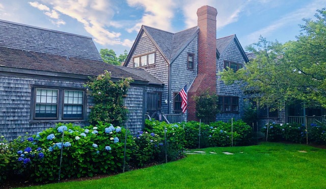 READ! INQUIRE, do not book until INQUIRY response! Spacious, charming and cozy….