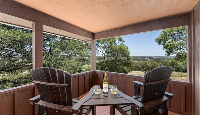 Red Oak Cabin | Newly Renovated | Great Views