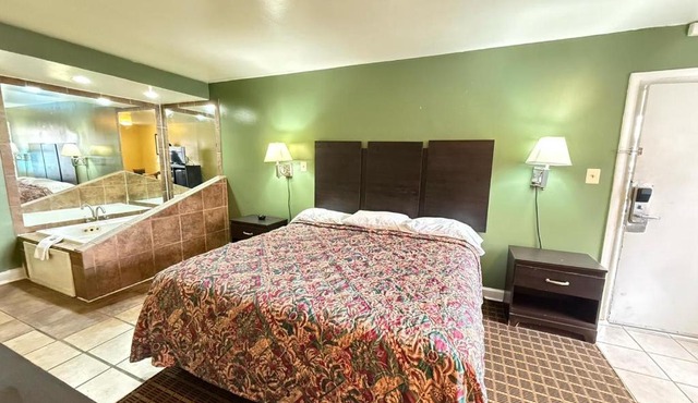 Relax Inn in Hampton