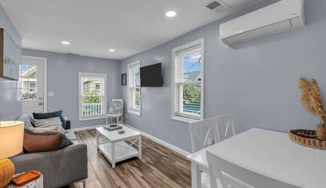 Renovated Modern Apt · Beach · Asbury · Balcony