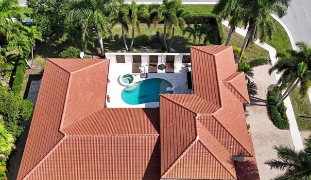Resort style 5-bedroom Villa in Boca Raton