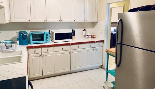 Restful in Lantana ~ Minutes from the Beach