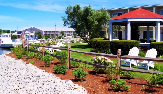 Riverview Resort - 1 bedroom, sleep sofa located in charming South Yarmouth, MA