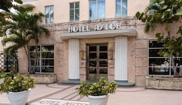 Roami at Hotel Astor | Pool | Miami Beach 1Bed