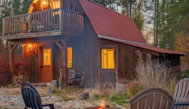Saddle n' Sage, 7 min to Glacier, Fire Pit