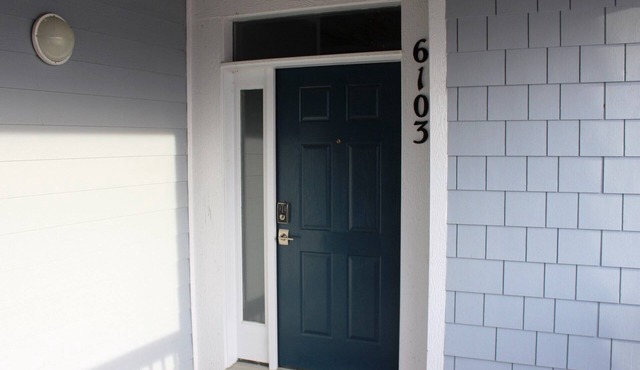 Sailfish Point Villa 6103, Stunning Marina-Front Condo