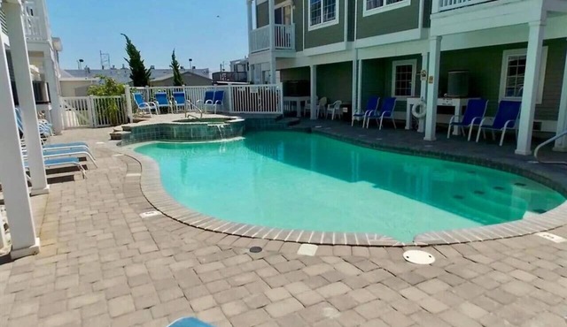 Saltwater Sanctuary - 4BR North Wildwood Townhome