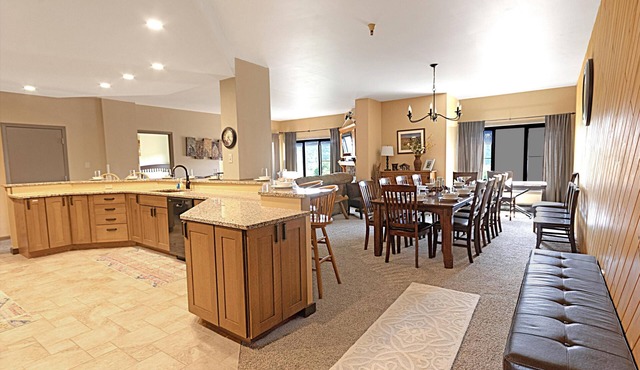 SC 5801: Silver Creek Penthouse – Cool Summer Escape with A/C in Every Bedroom!