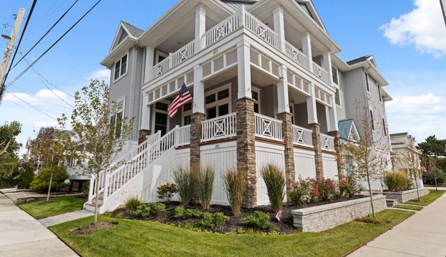 Sea Glass House – 5BR/3BA Coastal Escape Near the Beach