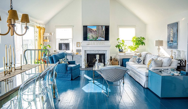 Sea Lion | Home on Nantucket with ocean view & decks, walk to the beach