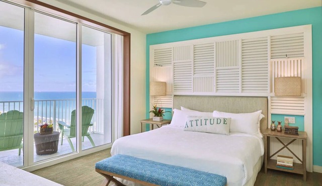 Seaside Luxe Retreat Perfect for Wellness Enthusiasts with Outdoor Pool