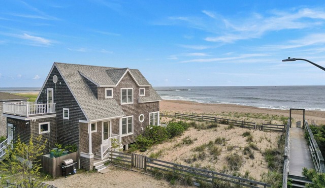 Seaside Serenity Retreat