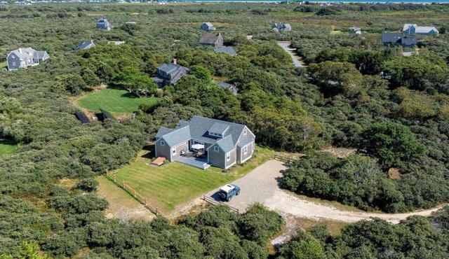 Secluded Nantucket Retreat: Newly Renovated Home with Deck on 2 Acres!