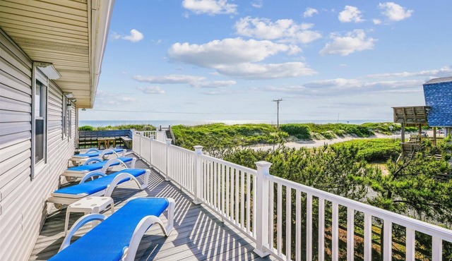 SEMI OCEANFRONT, unobstructed views, private access! HotTub! Completely updated!