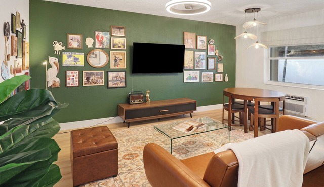 Serene 2-bedroom apartment with AC in Fort Lauderdale