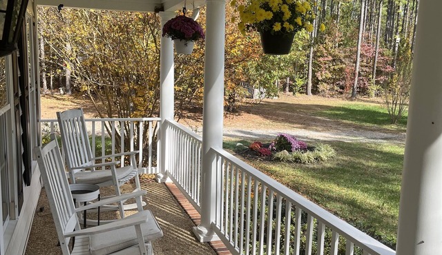 Serene Beautiful Farmhouse on ten acres of land, outdoor bonfire and attic