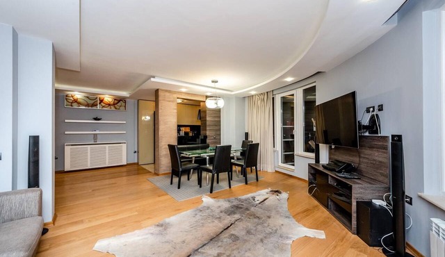 Sofia Luxury 3-bed Penthouse Apartment, Sleeps 6 in Sofia