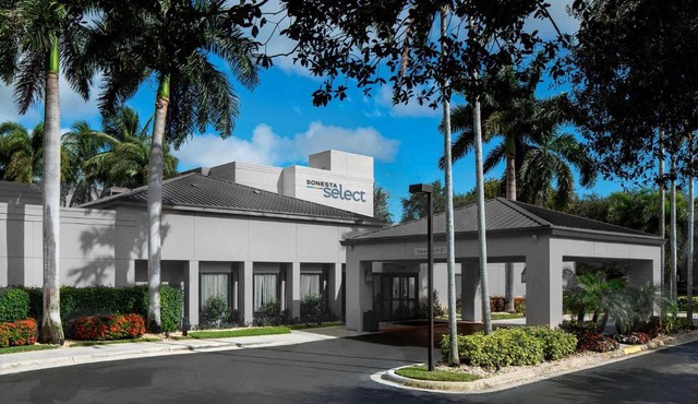Sonesta Select Boca Raton Town Center