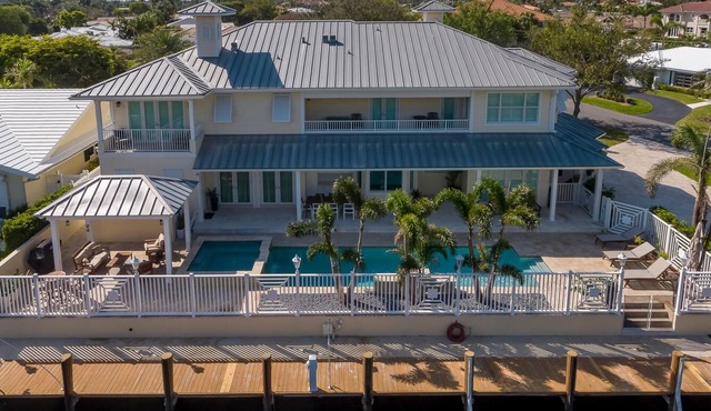 SPA + HEAT POOL MANSION STEP TO THE BEACH