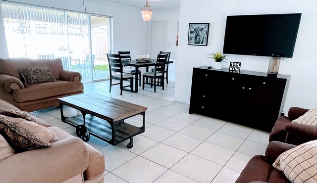 Spacious 3-bedroom home in a central location!