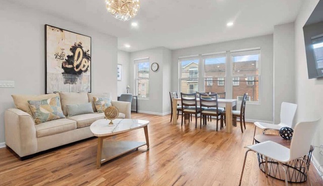 Spacious 4BED 3BA Apt with Garage Near NYC and MetLife Stadium, close to PATH ready for FIFA