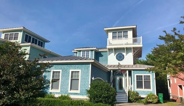 Spacious Beach House: Oystermen's Pearl: Golf Cart Included