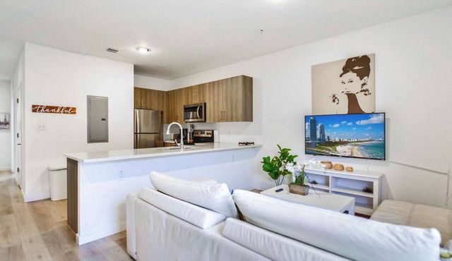 Spacious Miami Townhouse | Free Parking