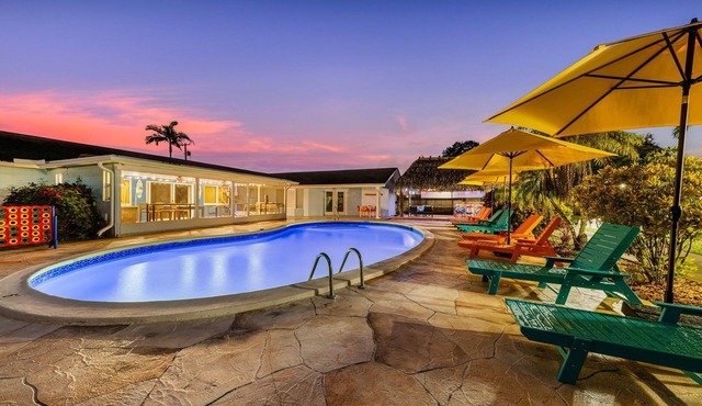 Spacious Outdoor Tikki + TV, Heated Pool & Game Room