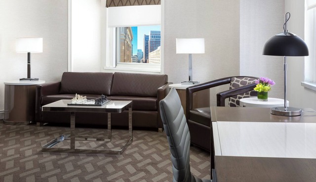 Spacious Room Perfect For Boston Stay | Right off Boston Theater District