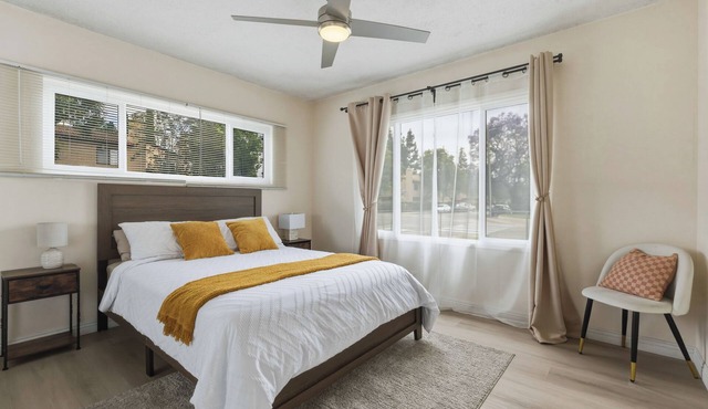 Spacious Single-Story Home with 4 Bedrooms, 2 Kitchens & 2 Washers