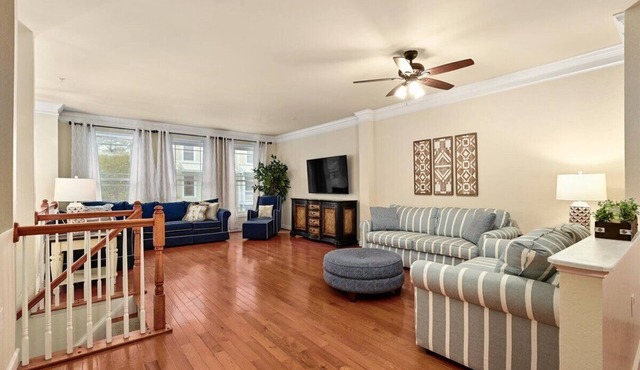 Spacious Townhouse in the GlenRiddle Community