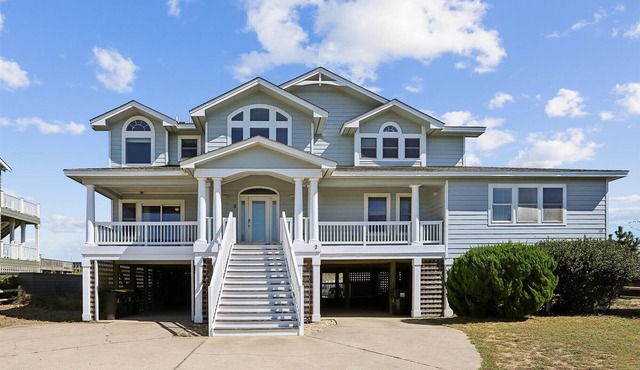 SS2-Oceanfront w/7 masters, private pool & hot tub, elevator & pool table