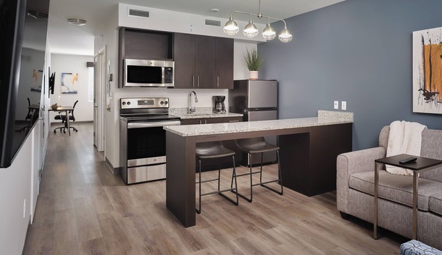 stayAPT Suites Suffolk-Chesapeake