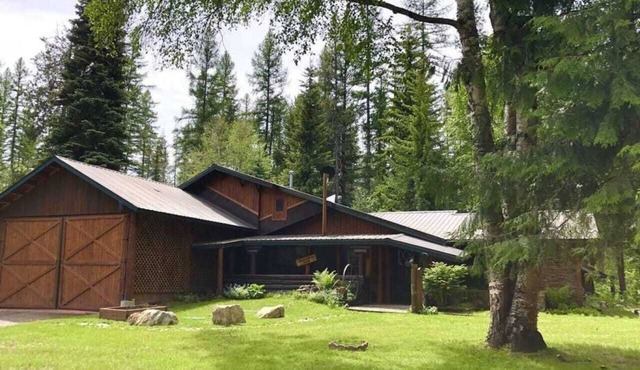 Steps Away Cabin #1 in West Glacier