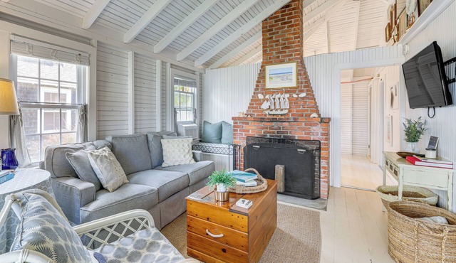 Steps to Beach: Timeless Lower Cape Cottage