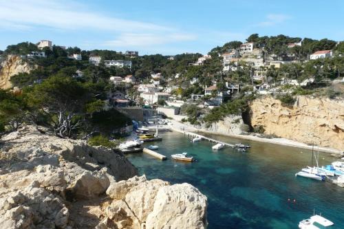 Studio Ensuès la Redonne à 1200 mètres de la mer in Ensuès-la-Redonne