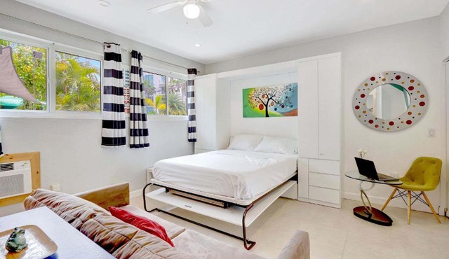 Studio in Las Olas near FL Beach