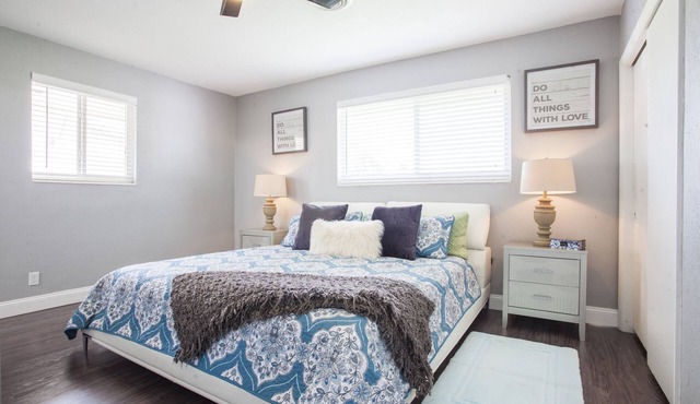 STUNNING 4/3 W PRIVATE POOL IN HOLLYWOOD , FREE PARKING