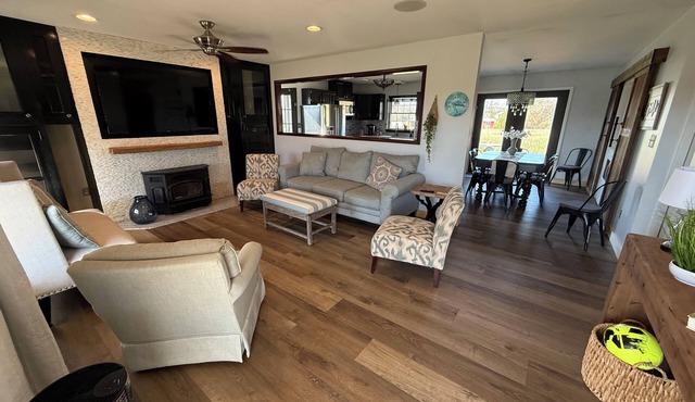 Stunning Home: DE Turf Complex 2 min away and Gateway to the Beaches!