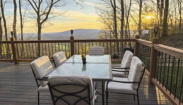 Stunning Property with Sunset Views, 40 ft Deck, and 2 Kitchen Family Areas