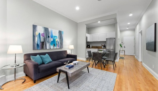 Stylish 1BR Retreat at Synergy Madison