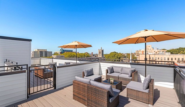 Stylish 3BR Apt w/Washer & Dryer