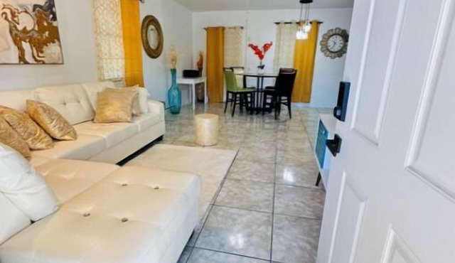 Stylish 4BR/2BA ideal World Cup host 5 mins from Hard Rock Stadium & beaches.+