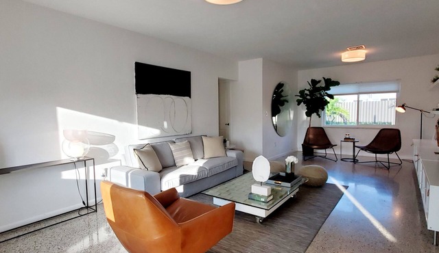 Stylish family escape! Comfortable home featuring a beautiful outdoor area.